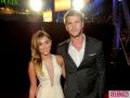 Miley-Cyrus-and-Liam-Hemsworth-at-2012-Peoples-Choice-Awards-6-400x300