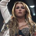 review-miley-cyrus-brings-her-gypsy-heart-tour-to-melbourne-705573